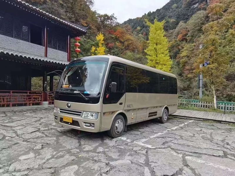 青岛中巴整车展示