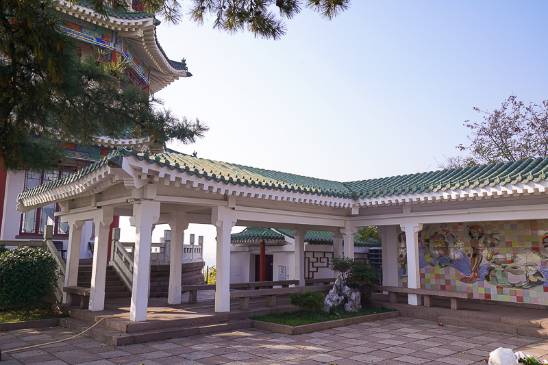 青岛景点实拍｜青岛13座包车一天怎么计费？君悦轻旅 13-Seat