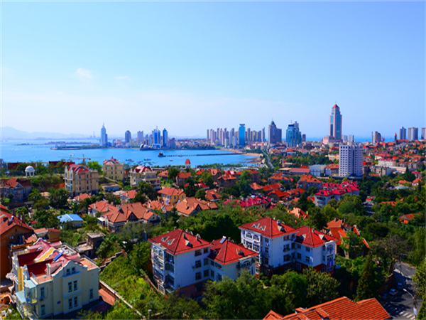 青岛景点实拍｜青岛旅游车队不同车型有什么区别？青岛君爱悦 Vehi